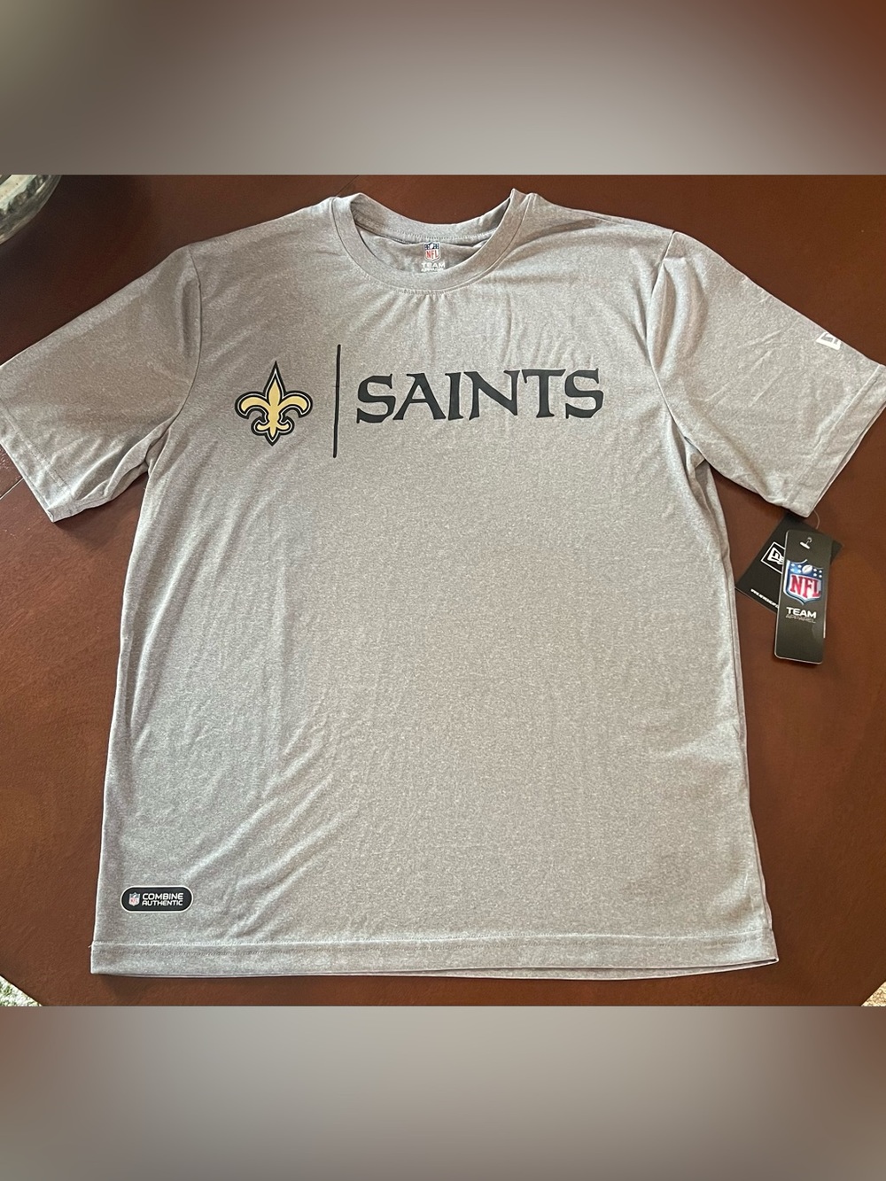 NWT New Orleans Saints New Era Authentic Performance Tee men’s size medium